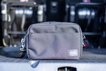 画像をギャラリービューアに読み込む, MAIN LOGO SPECIAL SHOULDER BAG