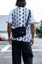 画像をギャラリービューアに読み込む, MAIN LOGO SPECIAL SHOULDER BAG