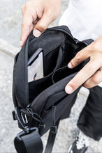 画像をギャラリービューアに読み込む, MAIN LOGO SPECIAL SHOULDER BAG
