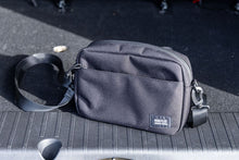 画像をギャラリービューアに読み込む, MAIN LOGO SPECIAL SHOULDER BAG
