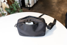 画像をギャラリービューアに読み込む, MAIN LOGO SPECIAL SHOULDER BAG
