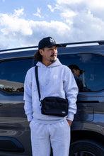 画像をギャラリービューアに読み込む, MAIN LOGO SPECIAL SHOULDER BAG
